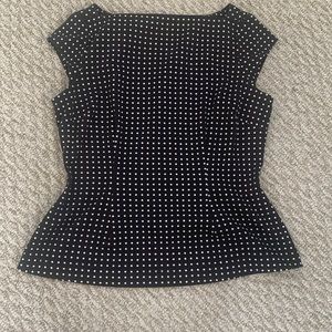 🌸 3/$15 Black and white polka dot peplum blouse